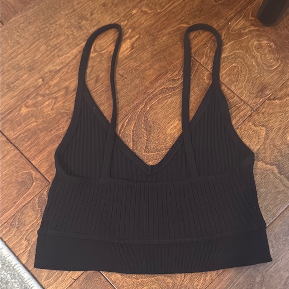 Black Ribbed Crop Top - Picture 2 of 3